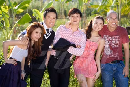 Đóng vai "gay" quá đạt khiến anh bị nghi ngờ về giới tính. Không những vậy trong một thời gian dài, Lương Mạnh Hải - Vũ Ngọc Đãng còn vướng tin đồn yêu đồng giới vì quá thân thiết.