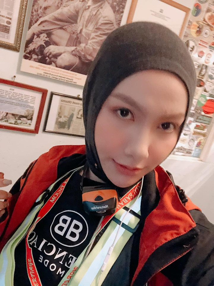 "Ngoài anh người yêu, tất cả các mục tiêu trong năm đã hoàn thành", dòng chia sẻ úp mở của nữ MC Cà phê sáng khiến nhiều người "đoán già đoán non" cô đang chưa hoàn thành mục tiêu có người yêu trong năm nay chăng?