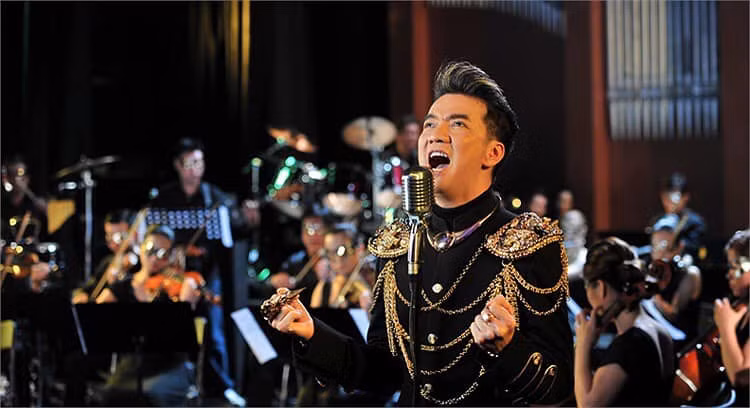 Dam Vinh Hung dat “quyen luc” nham cho: Sai mot ly, di mot dam