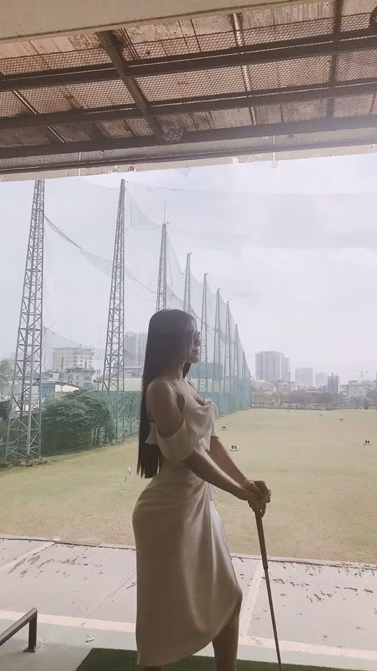 Dù chia sẻ từng gặp khó khăn về kinh tế nhưng có vẻ như cuộc sống hiện tại của Thư Dung khá "ổn".