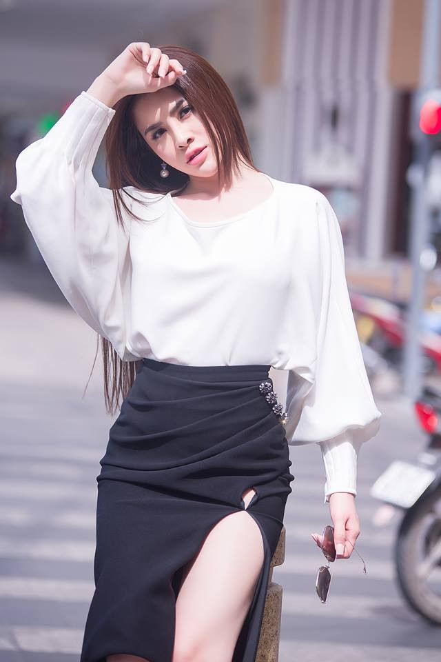 ... Cô bị cho là gian dối và khó lòng lấy lại được thiện cảm từ công chúng. Ảnh: FBNV.