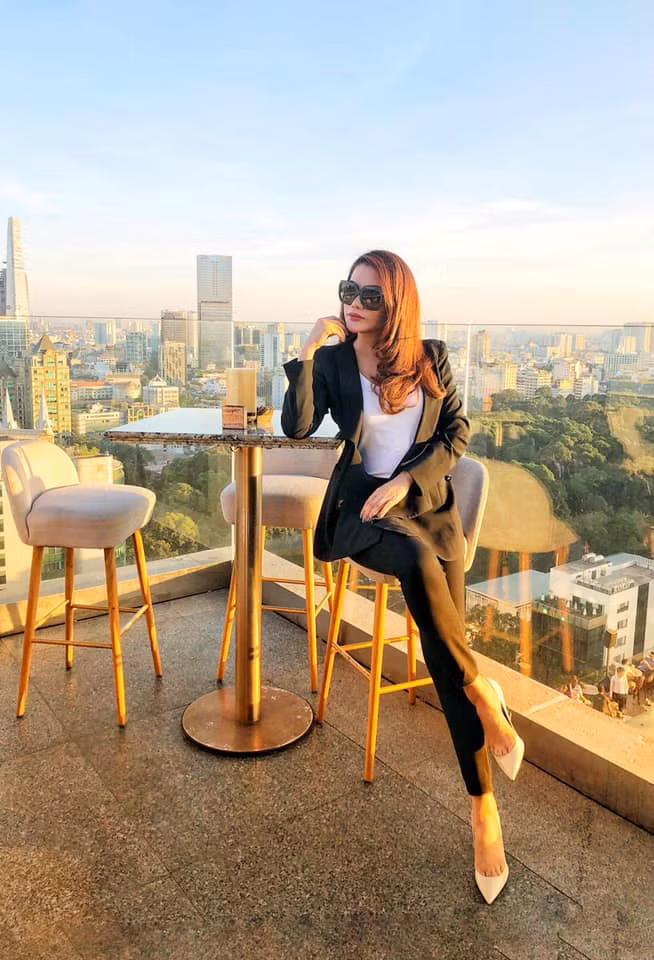 Cuộc trò chuyện giữa hai bà xã Bình Minh và Trương Ngọc Ánh làm rộ lên nghi vấn nữ diễn viên sinh năm 1976 này chuẩn bị lên xe hoa lần 2.