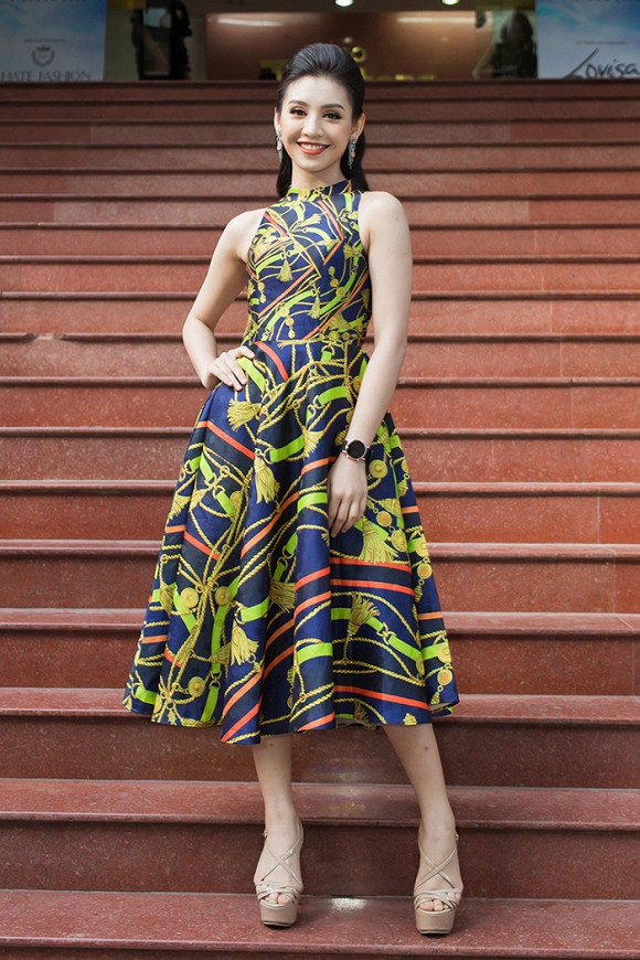 Người đẹp Lê Thanh Tú, sinh năm 1996, đến từ Hà Nội.