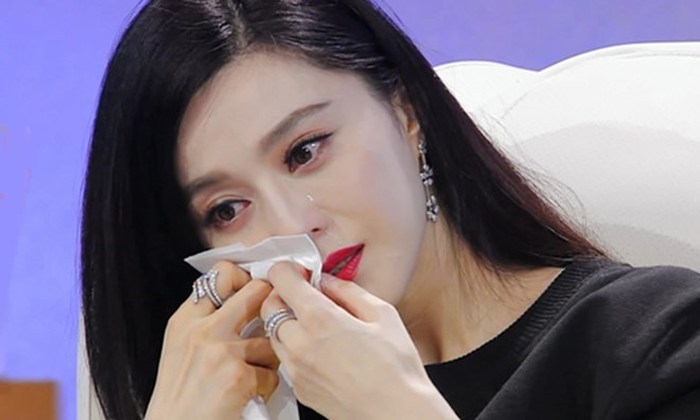 Tháng 6/2018, sao nữ Trung Quốc vướng scandal trốn thuế và phải nộp 130 triệu USD. Sự việc khiến hình ảnh lẫn sự nghiệp của cô bị ảnh hưởng nghiêm trọng. Ảnh: QQ.