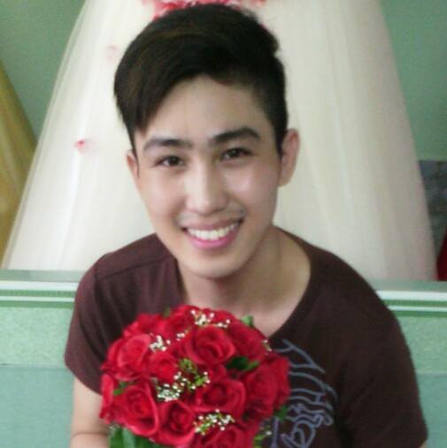 Hình ảnh "xinh trai" của thí sinh Trần Nhật Linh thời chưa chuyển giới cách đây 4 năm. Ảnh: BTC, FBNV. 