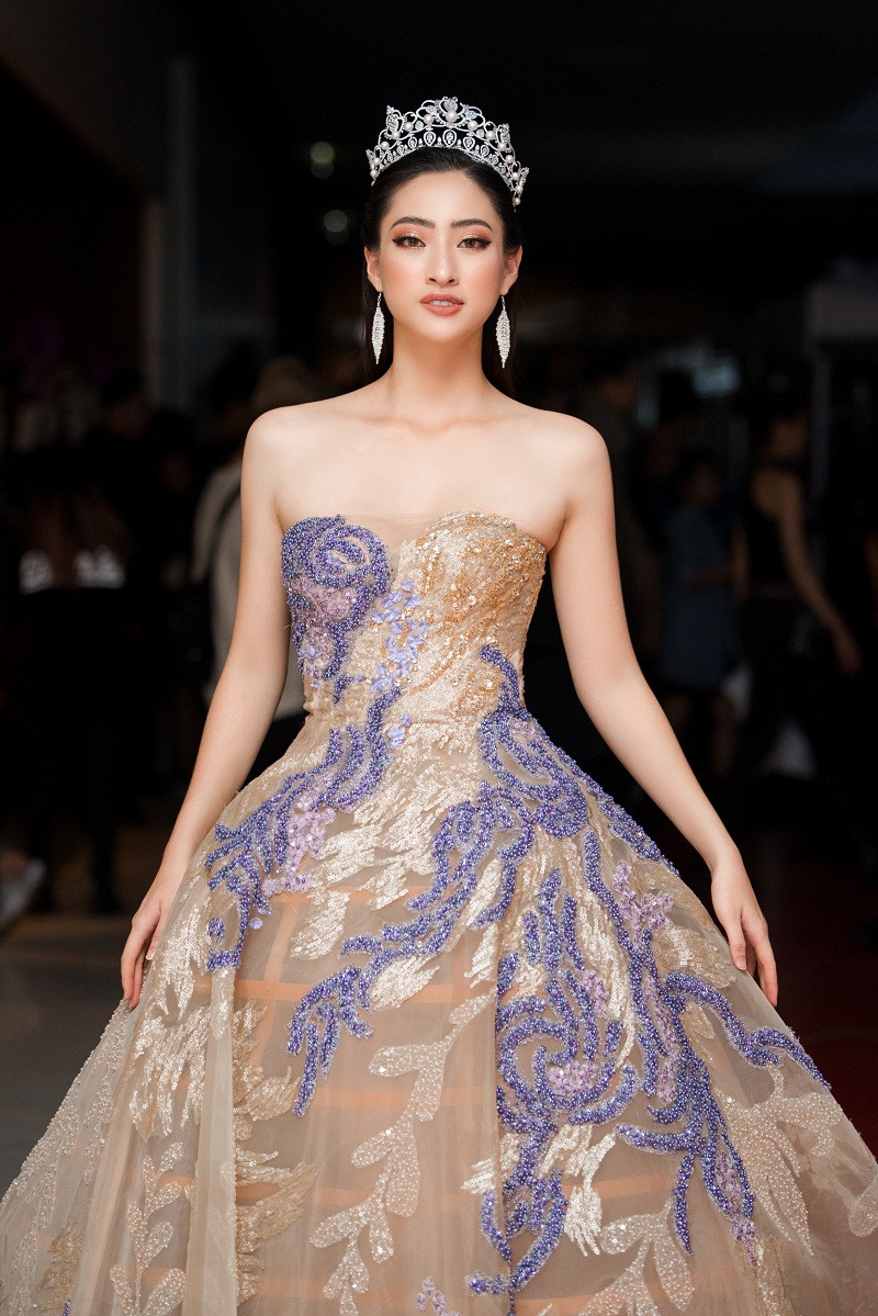Cô được các fan nhan sắc đặt nhiều kỳ vọng trong phần thi Top Model tại Miss World sắp tới.