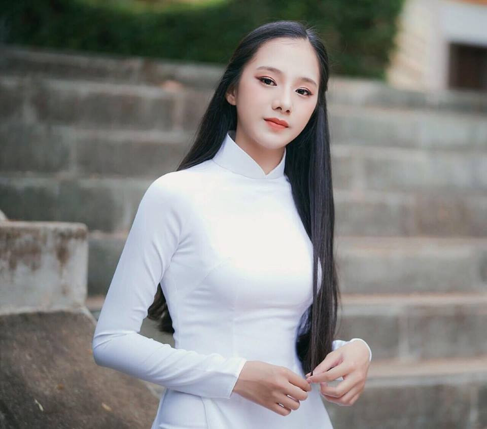 Bích Thùy là gương mặt quen thuộc của các cuộc thi ảnh online.