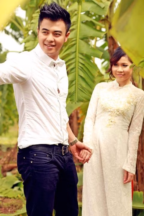 Khi đang ở đỉnh cao của sự nghiệp, MC "Chiếc nón kỳ diệu" kết hôn năm 28 tuổi. Anh quyết định nghỉ ở VTV để dành thời gian cho gia đình và công việc mới.