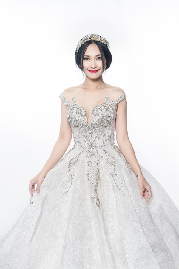 Chuyện đời tư của "Út Ráng" Kim Hiền cũng nhận được sự quan tâm đặc biệt của công chúng.