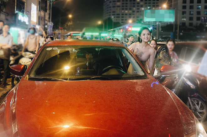 Nữ diễn viên sinh năm 1988 hiện có thể lo cho cuộc sống đầy đủ của hai mẹ con, tự sắm được xe riêng và còn nhiều hơn thế nữa... Thu Quỳnh "Về nhà đi con" cũng ngày càng "lên hương" nhan sắc.