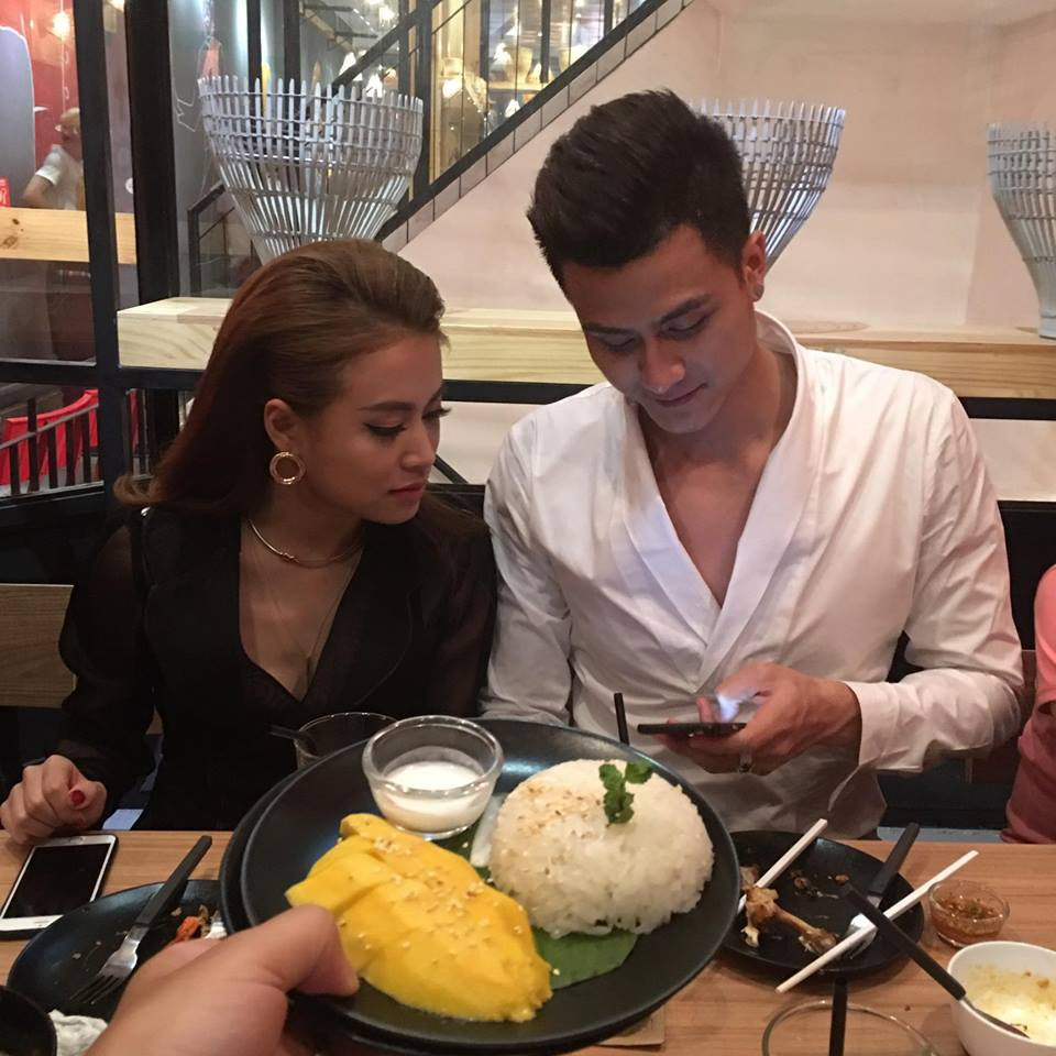 Nam siêu mẫu còn từng tiết lộ mong muốn sẽ sớm kết hôn trong tương lai.