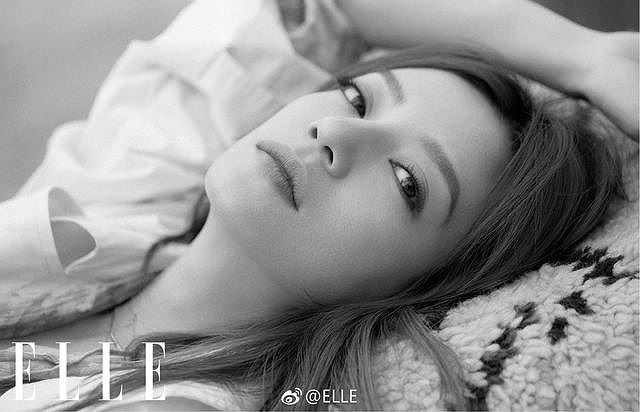 Loạt scandal hút thuốc, thân mật với đồng nghiệp nam... vừa qua ảnh hưởng không nhỏ đến hình ảnh trong sáng bấy lâu của nữ diễn viên.