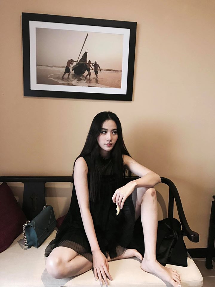 Nam Em cũng là một trong những người đẹp sở hữu nhiều phát ngôn gây sốc nhất nhì Vbiz. Sau lùm xùm tình ái với Trường Giang, đầu tháng 10 vừa qua, trong chương trình "Nói đi ngại gì", Nam Em đã tiết lộ chuyện có người yêu vô cùng giàu có ở Dubai. Dù kể mình đã có người yêu nhưng cô lại bị kích thích bởi Sơn Tùng M-TP và muốn đóng cảnh nóng với anh ấy.