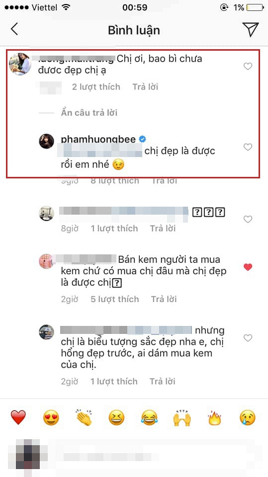 Sau lời khuyên kém sang "đầu thai mới đẹp như chị", Phạm Hương tiếp tục gây tranh cãi với phát ngôn về nhan sắc. Theo đó, khi một dân mạng nhận xét về hình ảnh sản phẩm dưỡng trắng ra sắp ra mắt của người đẹp: "Chị ơi, bao bì chưa được đẹp chị ạ", Phạm Hương lập tức đáp trả: "Chị đẹp là được rồi em nhé". Ảnh chụp màn hình.