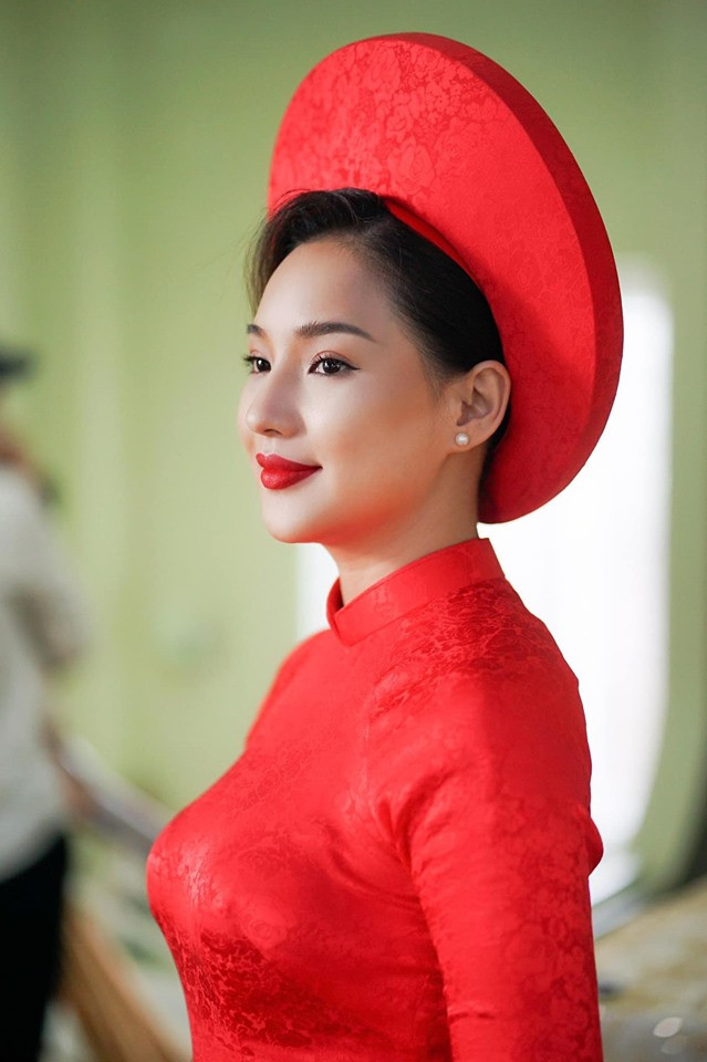 Sau 4 năm chồng mất, Kiều Oanh - vợ cũ cố người mẫu Duy Nhân mới tìm được bến đỗ mới bên chú rể Đặng Hiếu. Ảnh: FB Vĩnh Thụy.