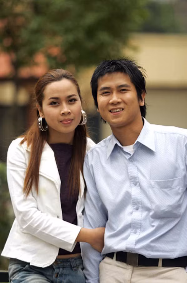 Kể từ khi hẹn hò và kết hôn với nhạc sĩ Hồ Hoài Anh vào năm 2009, em gái của nhạc sĩ Lưu Thiên Hương đẹp lên trông thấy nhờ biết chăm chút cho nhan sắc.