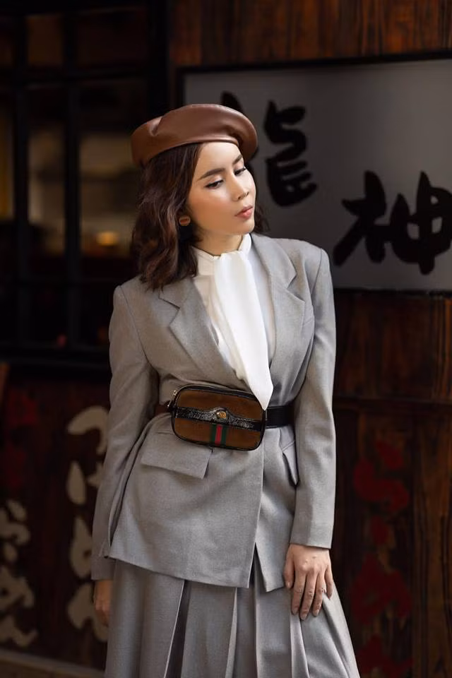 Không chỉ đẹp lên nhờ "dao kéo", nữ ca sĩ còn nâng tầm đẳng cấp trong phong cách thời trang, khác hẳn với hình ảnh "lỗi thời" trong quá khứ.