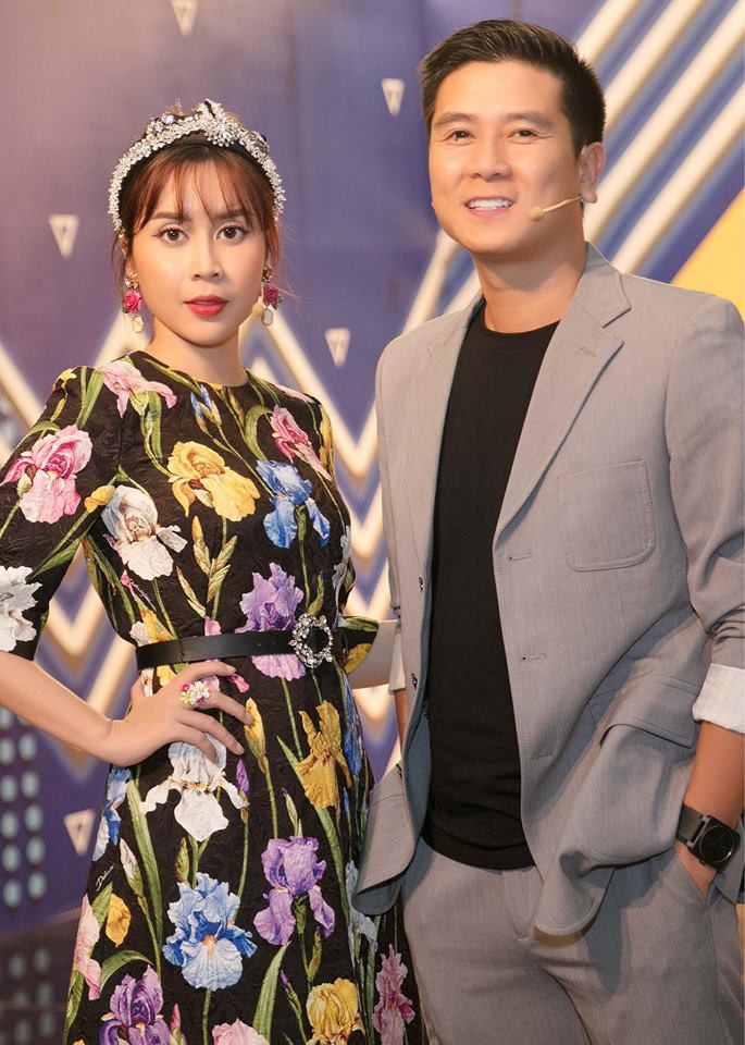 Dù khiến mẹ ruột sốc, ông xã tức giận nhưng dần dần Lưu Hương Giang cũng khiến Hồ Hoài Anh nguôi ngoai vì nghĩ đến tình yêu và sự hy sinh mà vợ dành cho anh trong 15 năm bên nhau.