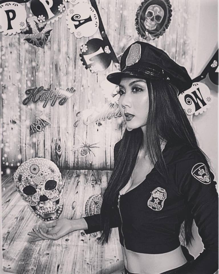 Công việc kinh doanh thuận lợi giúp Ngọc Quyên và con trai có cuộc sống tốt hơn.