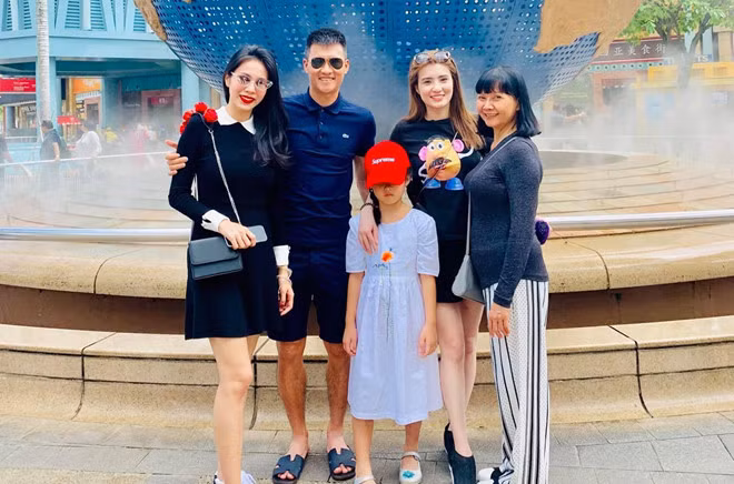 Cặp sao dành nhiều thời gian hơn cho gia đình, thường xuyên đi du lịch cùng nhau.