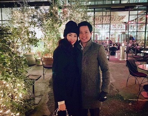 Đặng Thu Thảo và ông xã doanh nhân thường xuyên đi du lịch cùng nhau. Mới đây, nàng Hậu còn viết: "Khi còn trẻ ta là người hay quan tâm đến quá nhiều thứ trong cuộc sống, quan trọng hoá ánh nhìn từ người khác. Thời gian qua đi, ta nhận ra rằng hạnh phúc lớn nhất mà ta tìm thấy đó là dành sự quan tâm của mình cho một vài điều thực sự đáng trong cuộc đời, sẽ giúp cuộc sống này nhẹ nhàng hơn nhiều. Yên tựa mây trời hạnh phúc sẽ nở hoa".