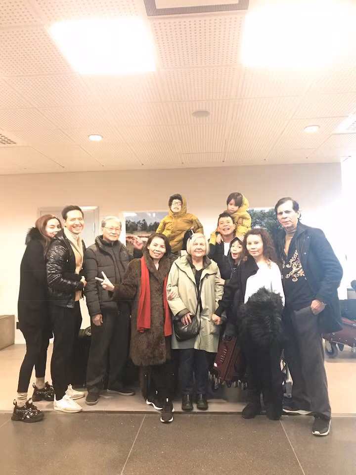 Gia đình Hà Hồ - Kim Lý có buổi gặp mặt thân thiết nhân dịp năm mới.