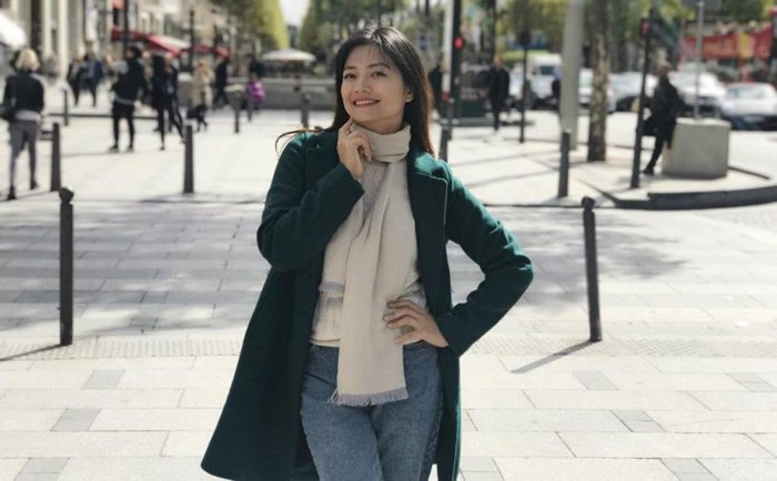 Sau một thời gian miệt mài đóng phim, mới đây nhất là "Tình khúc Bạch Dương", Kiều Anh chọn công việc chính là diễn viên múa và đạo diễn của Nhà hát Ca múa nhạc Việt Nam. Nữ diễn viên "Phía trước là bầu trời" hiện là một bà mẹ đơn thân. Ảnh: FBNV.