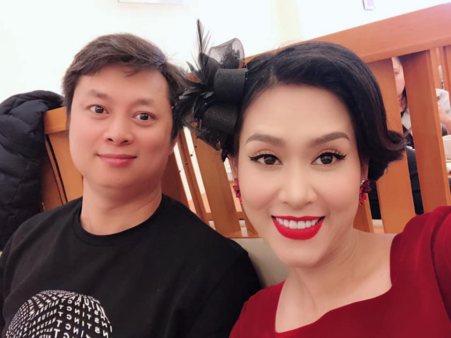 Nam "mọt sách" và Nguyệt "thảo mai" (Hà Hương) hội ngộ sau 20 năm đóng chung "Phía trước là bầu trời".