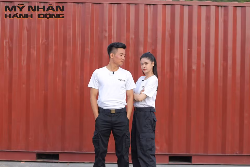 Sau 6 tuần huấn luyện và tham gia thử thách, sự nỗ lực, xuất sắc vượt qua hàng loạt các bài kiểm tra đã giúp cho Trương Quỳnh Anh cùng đồng đội Bá Thập dẫn đầu bảng xếp hạng “Mỹ nhân hành động” với 18 sao. Ảnh: BTC.