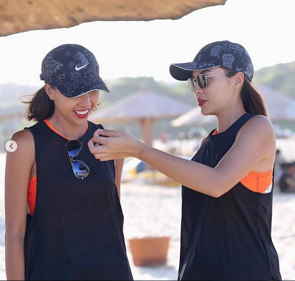 Kèm theo bức ảnh là lời "ngôn tình" Kỳ Duyên gửi tới Minh Triệu: "Khi bạn thương một ai đó, bạn luôn muốn dành hết những gì tốt đẹp nhất cho người ấy mà không cần nhận lại gì, Minh Triệu. À, là không dám nhận lại chứ".