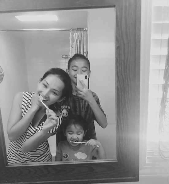 Tổ ấm của hai vợ chồng thêm nhiều tiếng cười khi có sự hiện diện của hai thiên thần nhỏ.