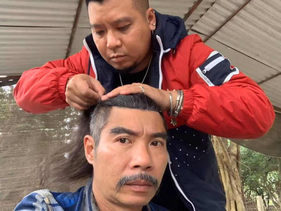 O tuoi U50, Cong Ly hanh phuc ben ban gai xinh nhu mong-Hinh-2