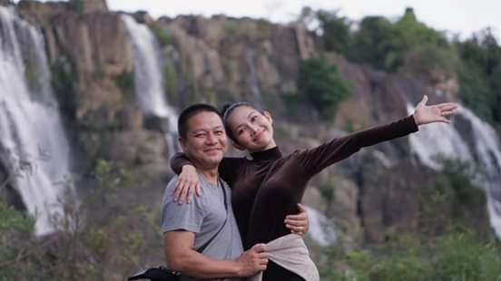 Doanh nhân Andy thường xuyên "tháp tùng" vợ trong mỗi chuyến đi.