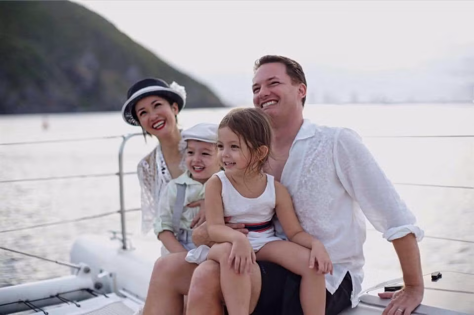 Những tưởng cô "Bống" đã hết lận đận tình duyên khi tìm được bến đỗ hạnh phúc nhưng sau 8 năm chung sống, Hồng Nhung và chồng Tây đã chia tay.