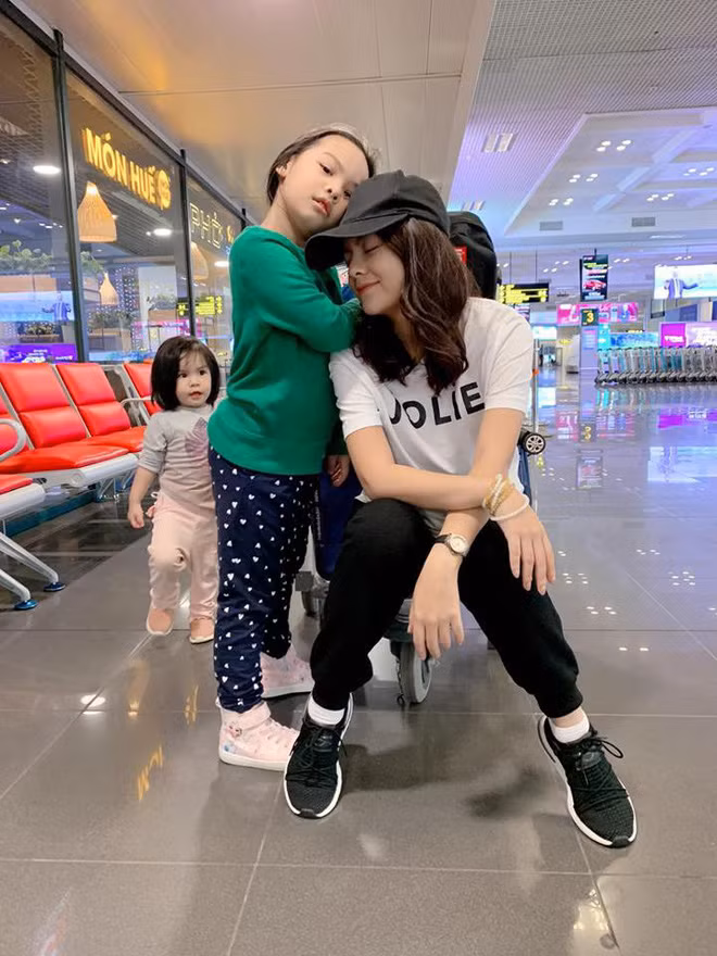 Vợ cũ ông bầu Quang Huy cũng chỉ mong có sức khỏe để chu toàn rất nhiều thứ, cũng như cầu cho các con luôn bình an và khỏe mạnh.