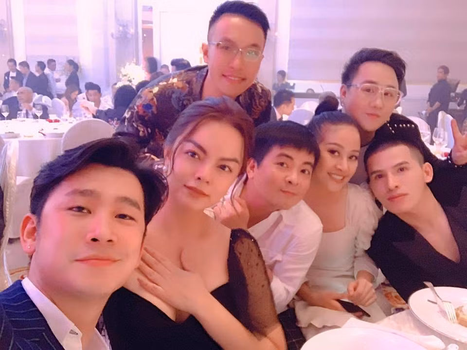 Sau hôn nhân đổ vỡ, Phạm Quỳnh Anh rạng rỡ và tích cực hoạt động nghệ thuật trở lại. Ảnh: FBNV.