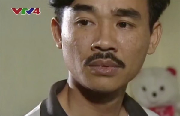 NSƯT Quốc Khánh sinh năm 1962, người gốc Hà Nội, là một diễn viên kỳ cựu cả trên sân khấu kịch lẫn phim ảnh. Tuy nhiên, nam nghệ sĩ được khán giả yêu mến nhất qua vai diễn "Ngọc Hoàng" trong chương trình Táo quân. Ảnh chụp màn hình.