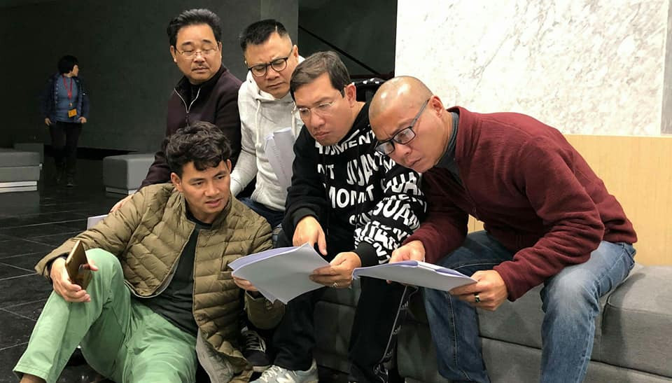 Nam nghệ sĩ tìm được niềm vui trong công việc vào dịp cuối năm, khoảng thời gian mà anh và các đồng nghiệp bận bịu quay cuồng với những lịch diễn, lịch quay dày đặc.