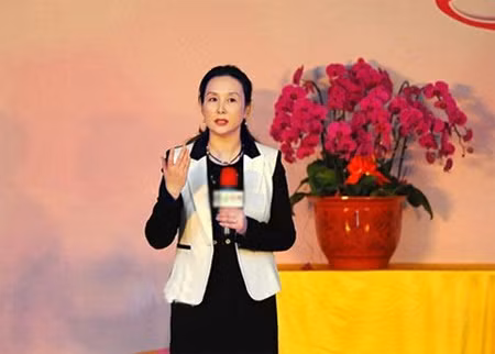 Nữ diễn viên thành công nhất đoàn phim Tây du ký còn được mệnh danh là “nữ cường nhân” vì sự giỏi giang của mình. Ảnh: 163.