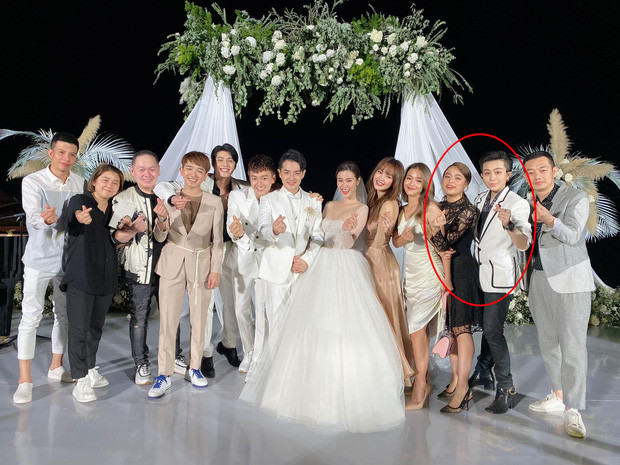 Trước đó không lâu, cặp sao nữ "dính nhau như sam" tại đám cưới của Đông Nhi và Ông Cao Thắng.