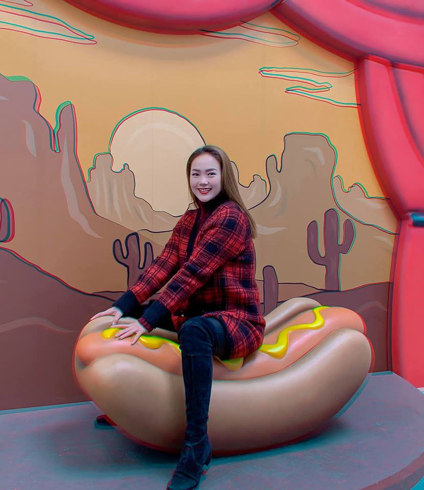 "Bé Heo" Minh Hằng mặt tròn xoe thơ ngây ngày nào ngày đẹp sắc sảo, mặn mà khi sắp bước sang tuổi 32.