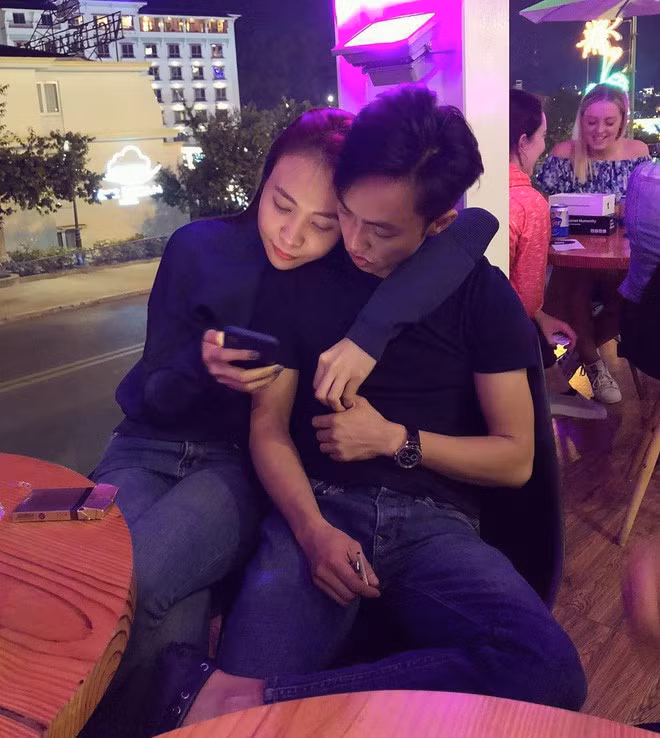 Cường Đô La từng kết hôn với Hồ Ngọc Hà nhưng không tổ chức lễ cưới. Nhiều khán giả hy vọng anh cùng Đàm Thu Trang sẽ có tiệc cưới ấm áp trong tương lai không xa.