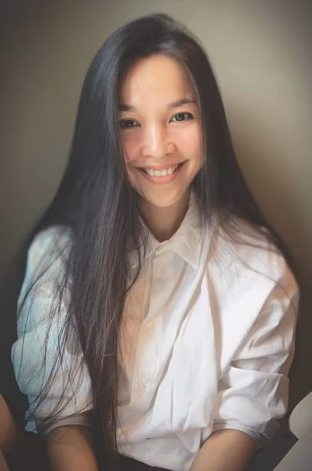 Dòng chia sẻ ướt át này của bà mẹ đơn thân khiến nhiều người cho rằng cô đang viết tâm thư đẫm ngôn tình gửi tới một người đàn ông bí ẩn.