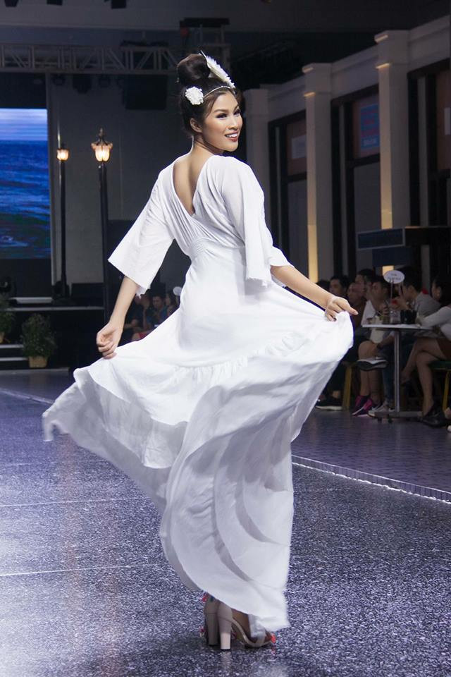 ...Hôm nay, khi quyết định tham gia cuộc thi Hoa hậu Hoàn vũ Việt Nam 2019, mình sẽ là một Nguyễn Thị Thành rất khác - tự tin, bản lĩnh cùng một trái tim dũng cảm và nồng ấm. Xin cảm ơn!".