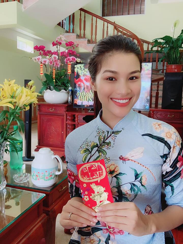 Theo đuổi đam mê không có gì là sai, nhưng sống chết với nó mà bất chấp thì lại thành "con dao hai lưỡi": có thành công nhưng chưa chắc đã có vinh quang. Tuy vậy, không ít người cho rằng "đánh kẻ chạy đi chứ không ai đánh người chạy lại" và Nguyễn Thị Thành có lẽ vẫn còn cơ hội nếu thể hiện được những gì cô đã nói. Ảnh: FBNV.