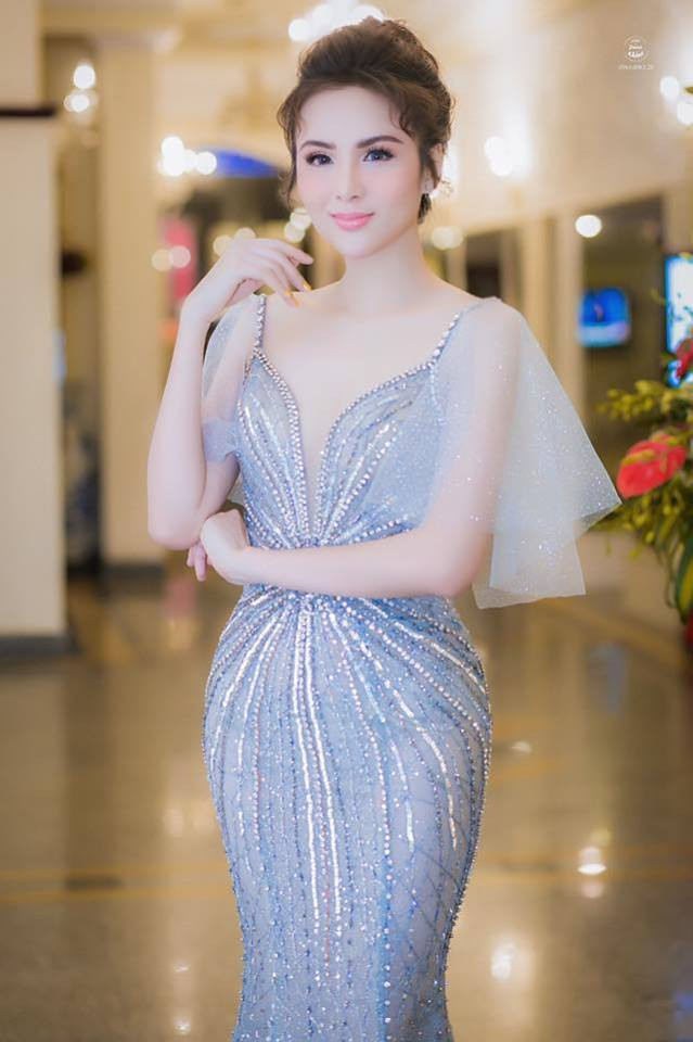 Năm 2018, Hoa hậu Diễm Hương tái xuất với vai trò là MC khiến nhiều người bất ngờ về nhan sắc.