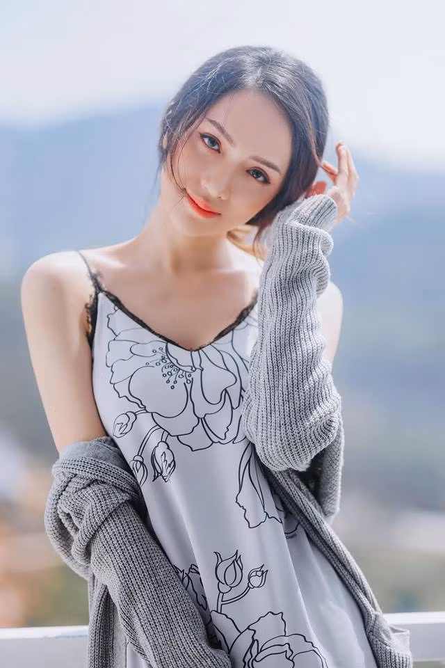 Huong Giang “len doi” nhan sac sau 1 nam dang quang HH chuyen gioi Quoc te-Hinh-4