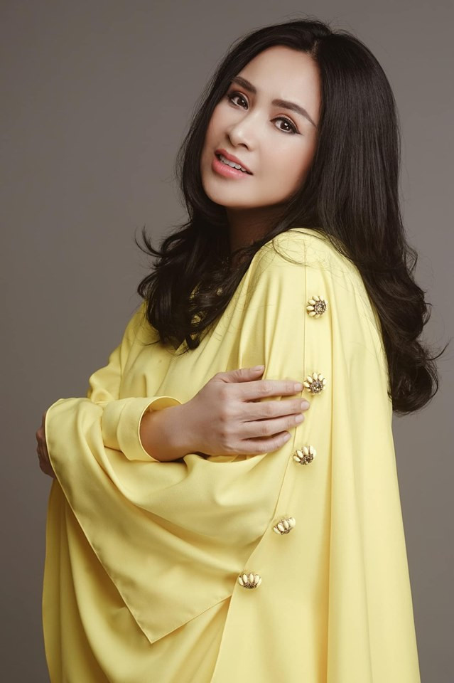 Diva Thanh Lam từng là biểu tượng nhan sắc của làng nhạc Việt một thời nhờ sở hữu đôi mắt "biết nói", đôi môi "biết cười" và những đường nét xinh đẹp tự nhiên.