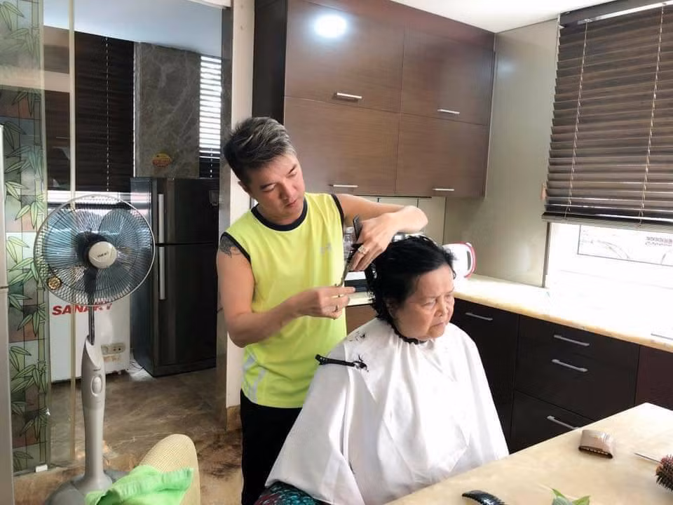 Sự yêu mến của khán giả cùng những dấu ấn nổi trội trong năm 2018 giúp Đàm Vĩnh Hưng có thêm động lực chinh chiến trong năm mới 2019. Ông hoàng nhạc Việt cũng sẽ nỗ lực thực hiện được nhiều điều chưa làm, nhưng mong ước lớn nhất của nam sao Việt vẫn là mẹ luôn khoẻ và mãi ở bên cạnh mình.