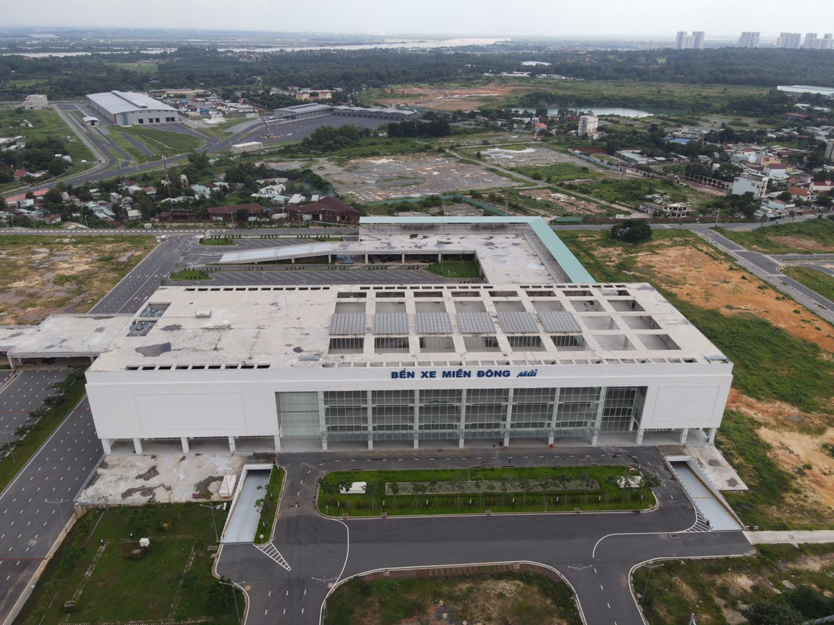 Cận cảnh bến xe lớn nhất cả nước sẽ đi vào hoạt động từ 10/10 - Hình 2 Can canh ben xe lon nhat ca nuoc se di vao hoat dong tu 10/10-Hinh-2